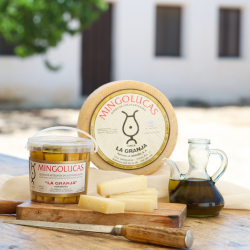 Tarrina de Queso Artesano Mingolucas en aceite